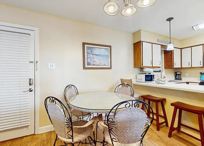 Sundial Apartment *
