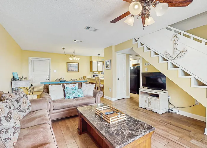 Sundial Apartment *
